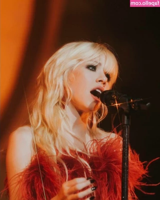 Carly Rae Jepsen [ carly-rae-jepsen ] - haven t had back shots in a while