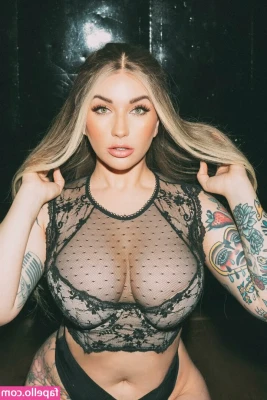 Pinkbunny.poison [ pinkbunny-poison ] - Loving this booty...?