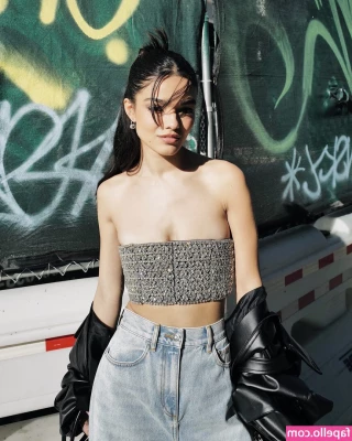 Rachel Zegler [ rachel-zegler ] - Check your DMs for what happens when I have a photoshoot, but the