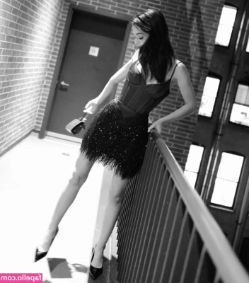 Rachel Zegler [ rachel-zegler ] - Morning chats are the best kind… come say hi.