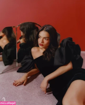 Rachel Zegler [ rachel-zegler ] - Mmmm  tu aime ça