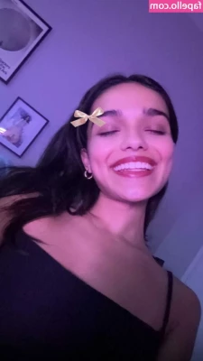 Rachel Zegler [ rachel-zegler ] - Trying to make content but pp doesn't want to WORK
