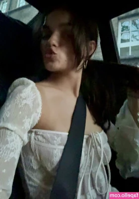 Rachel Zegler [ rachel-zegler ] - let's have a moment of silence for my curves