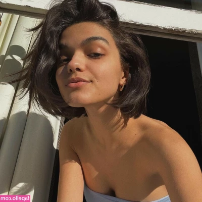Rachel Zegler [ rachel-zegler ] - Trouxe uma flor pra você 🤤🔥