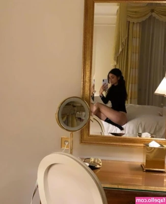 Rachel Zegler [ rachel-zegler ] - wonder if you looked under my skirt and saw this 🥴🥰