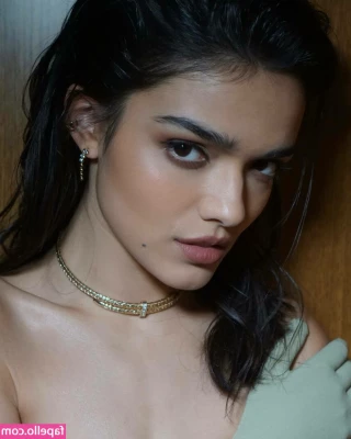 Rachel Zegler [ rachel-zegler ] - Been wondering where I ve been  I ve been posting on L F   easier for