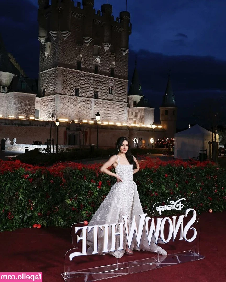 Rachel Zegler [ rachel-zegler ] - Sending out a hot video tonight! Keep your eyes peeled, you won’t