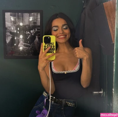Rachel Zegler [ rachel-zegler ] - How sexy do I look like this xx