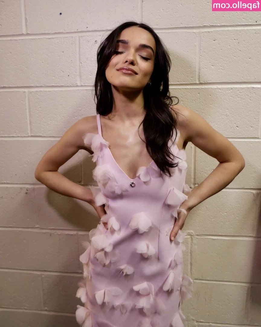 Rachel Zegler [ rachel-zegler ] - sweet load on my face 💦🤤