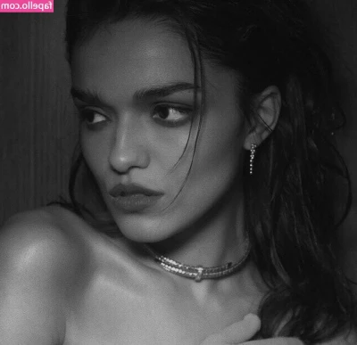 Rachel Zegler [ rachel-zegler ] - on my knees and waiting for u 👅