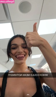 Rachel Zegler [ rachel-zegler ] - I'm getting a little hot in this outfit 🥵 Check your messages to