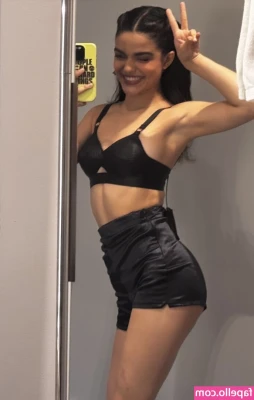 Rachel Zegler [ rachel-zegler ] - If you wanna spoil me for Christmas, take a look at my bio and find