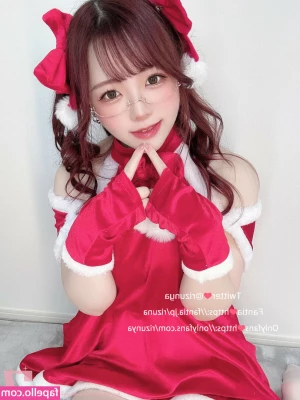 Rizunya [ rizuna ] - Just giving you skinnnnnnnn  Purse - Von Dutch