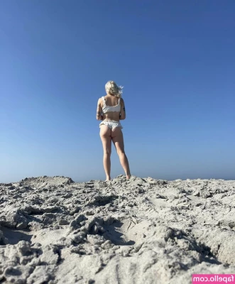 Mkultramilf - Do I look cool and sexy in blue   Blue   wet