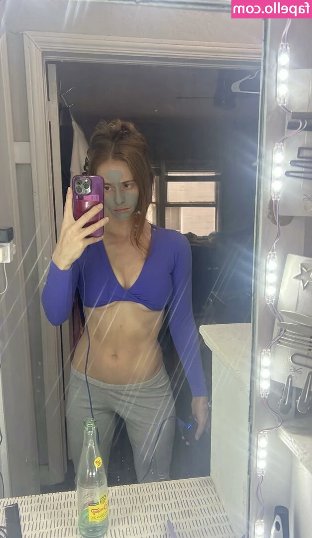 Kisha.zo [ kisha-zo ] - check your DM to see the full, explicit mirror photoshoot, of me,