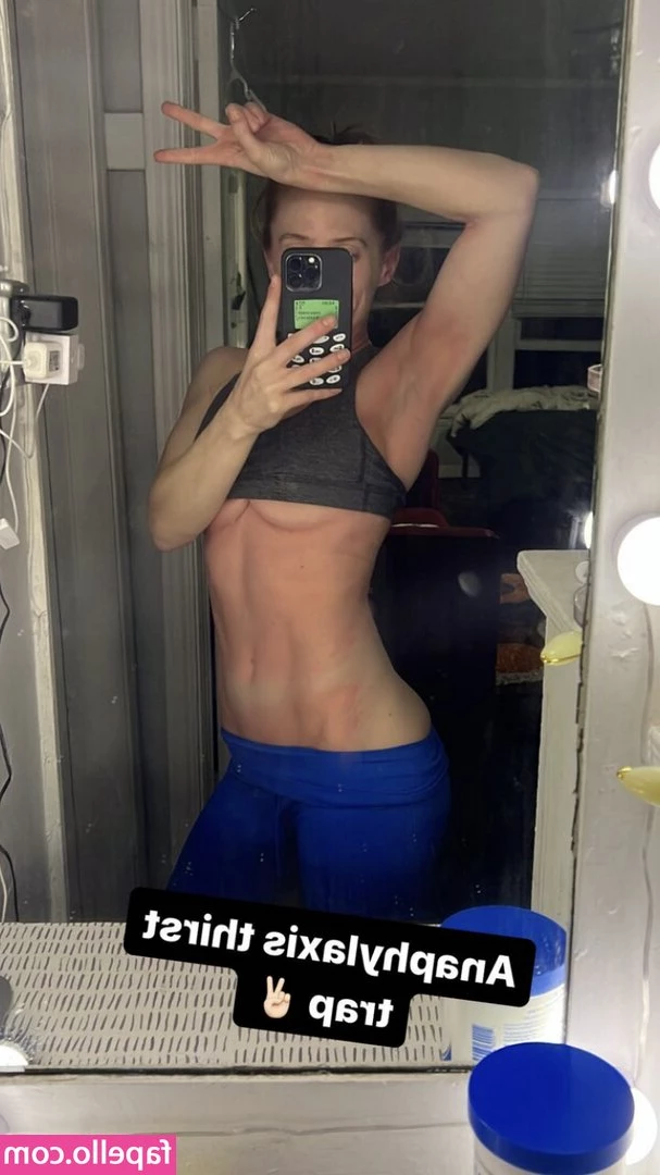 Kisha.zo [ kisha-zo ] - Hi   Say it back or I ll put my shirt back