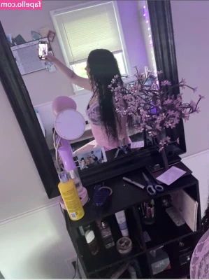 Caiidenn - Glass dildo made my pussy wet af 🥵