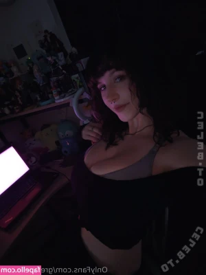 Robin Grey [ robin-grey-3 ] - I smell adventure!