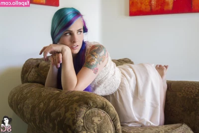 Paloma - Una buena noche para tomar un baño de luna      thethav0