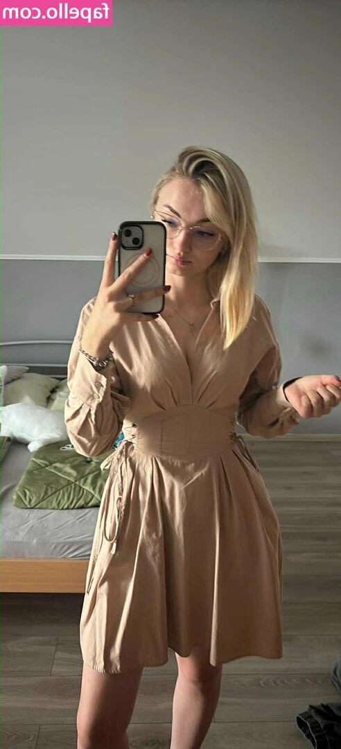 _javorska._ [ javorska ] - This is one of my fav outfits and the cock sucking he gets is