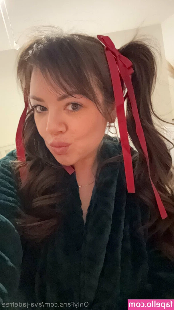 ava-jadefree - Saved by the toes  now that you're okay thanks to my phenomenal life