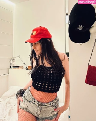 Alessandra Negrini [ alessandra-negrini ] - A real man gets to fuck me from behind..And you? You get to admire me