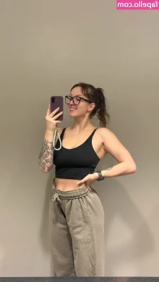 Eralia - Sexy little clip of me & Hank 😍 when he fucks me like this