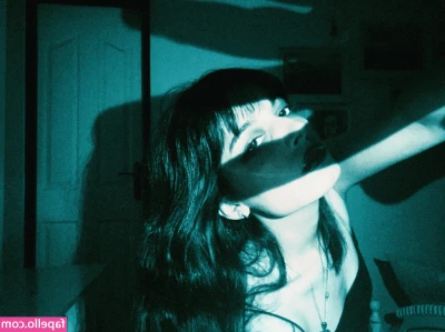 hdyehardasan - Dangley massive tits in your face