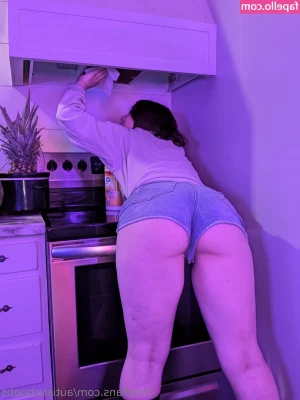 autisticboobs - There are a lot of new subs atm  and I would like to clarify that I