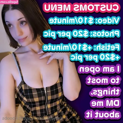 autisticboobs - Does yellow suit me