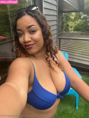 sincerelyamused - My big Ass  Do you want to see without my Panties