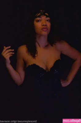 sincerelyamused - Cum see your hottest milf get fucked nice and hard and sucking my