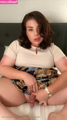 shemalejanice - I wanted a hard smack on my ass 🍑🥵 I asked.. he listened.
