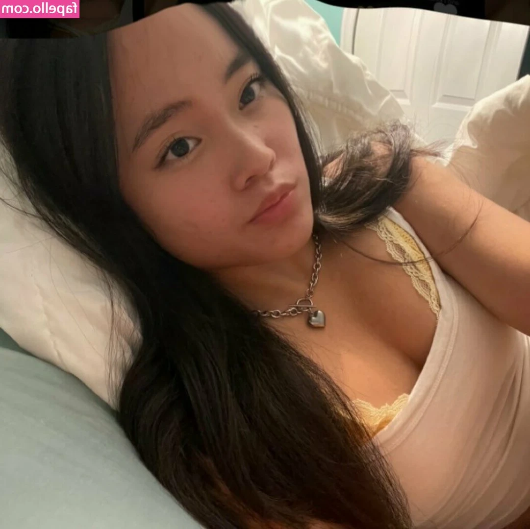 Samantha Nguyen [ samantha-nguyen ] - DM me your dirtiest desire😈💦