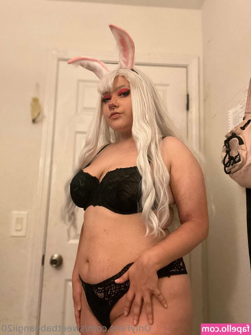 sweetbabeangii20 - Taking off my bra to get in the bathtub