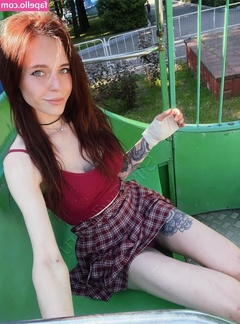denlyasha - I want to taste all your delicious cock while you touch my huge tits
