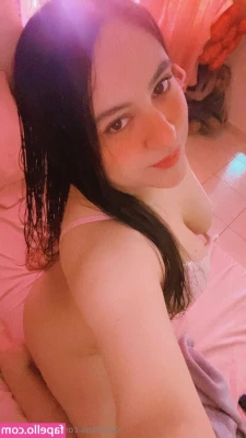 angierousse - Don’t I look good considering I gave birth four months ago 🤭