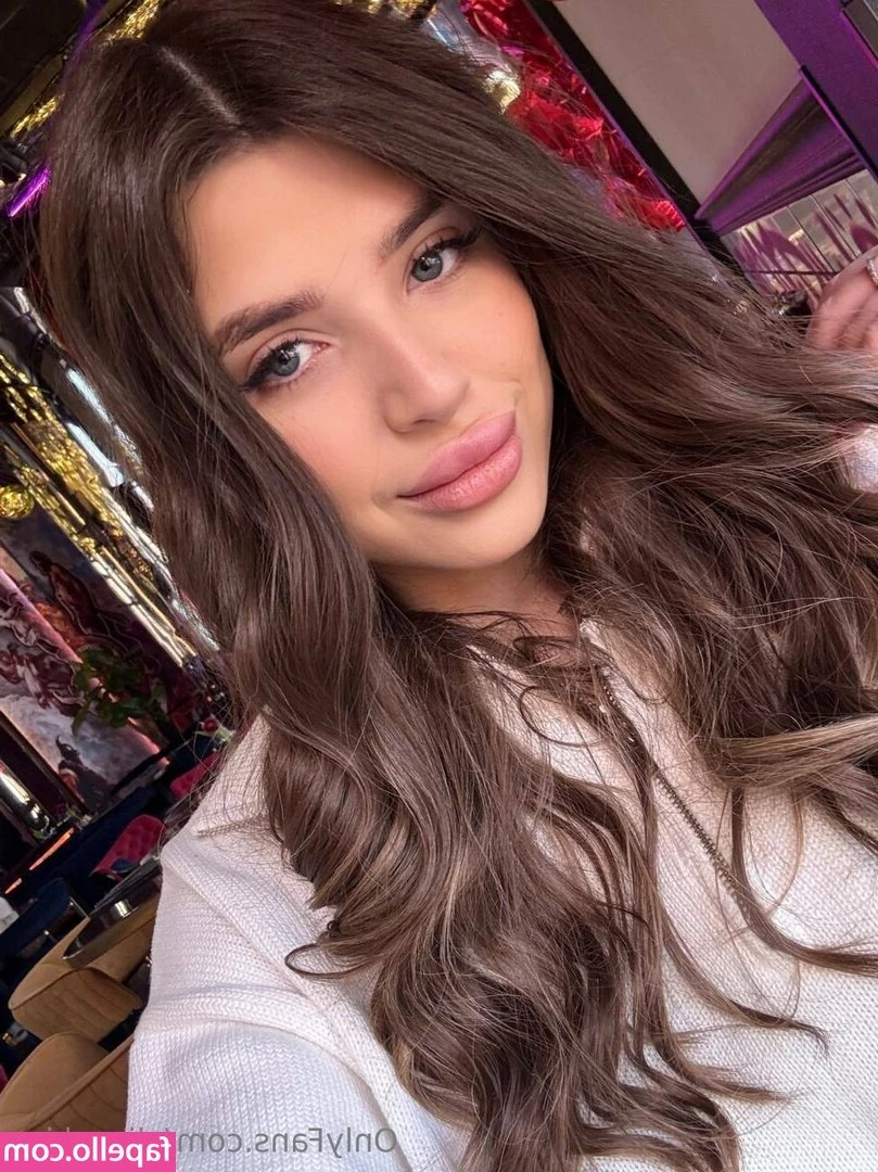 alina_kiss [ alina-kiss ] - comente aqui o quao apaixonado você é pela sua dona 👇❤️