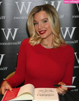 Helen Flanagan [ helen-flanagan ] - I know you have a kink for me in a suit. 😈🖤