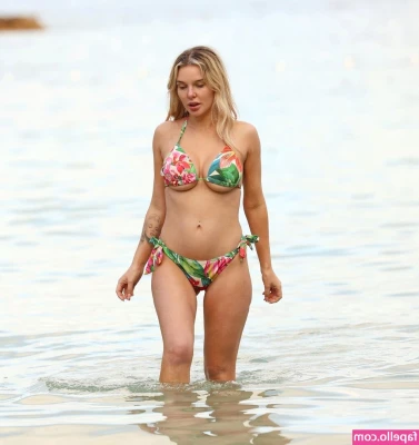 Helen Flanagan [ helen-flanagan ] - Welcome to my profile FREE   Just for today sexting for 10   Hello