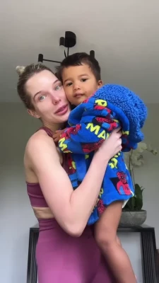 Helen Flanagan [ helen-flanagan ] - Hope you like my pudgy mommy tummy
