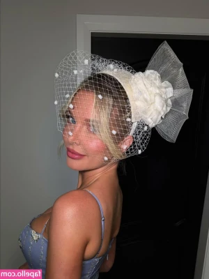 Helen Flanagan [ helen-flanagan ] - Are sweaty gym boobs still hot?