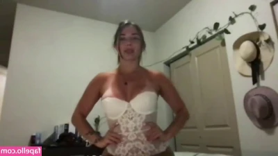 thescarlettlane - Happy hump day my good morning to you so say it back don't be rude