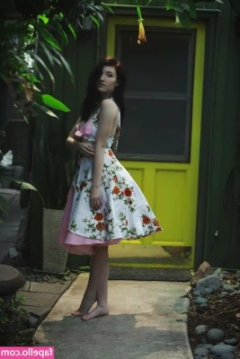 Elizabeth Reed [ elizabeth-reed ] - Nighty night! Possibly posting a solo tomorrow ! You never know....