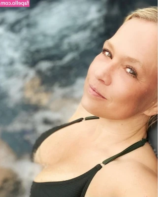 Nova Meierhenrich [ nova-meierhenrich ] - Would you give me all your cum? 💦💦💦