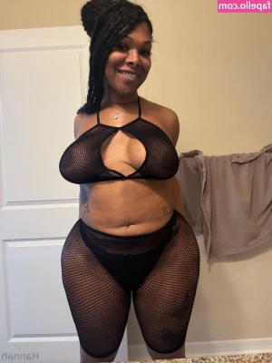 lorid27 - Soft curves and pink lace for you guys