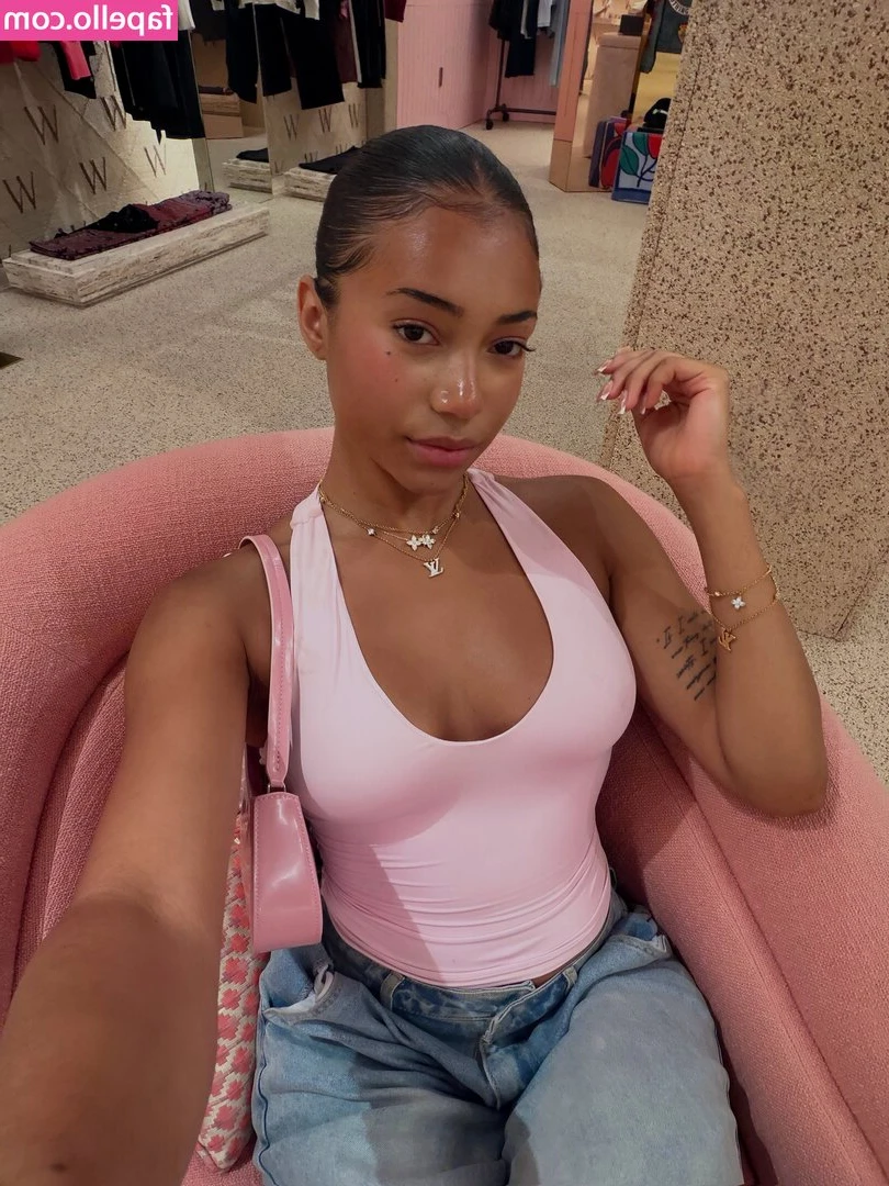 Joyayh_ [ joyayh-1 ] - I’m bent over so will you fuck me now?