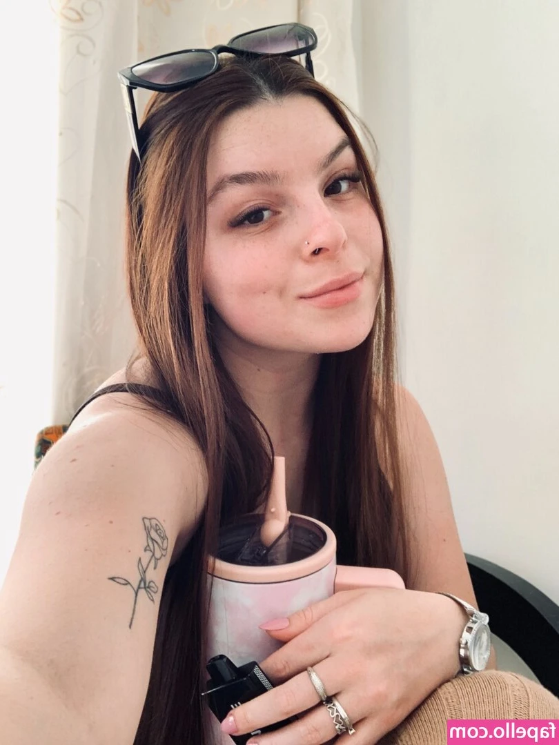 jeniferkaren_ [ jeniferkaren ] - Quickie couple sex with @stillmostlyjersey creampie on my chest
