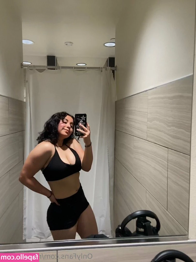 reallexiluxe - I ve been out by the pool every day it s been good weather out