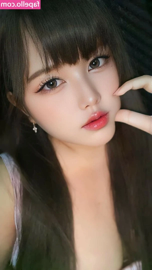 Charlotte LinLin [ charlotte-linlin ] - Which hole first?! 🥵